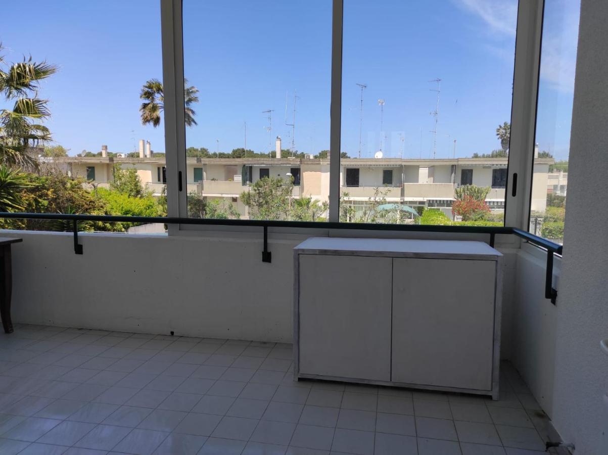 Grazioso Appartamento Vicino Al Mare San Cataldo  Exterior foto